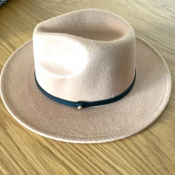 Camel Flat Brim Hat​​​​​​​​​​​ - Picture 3 of 7